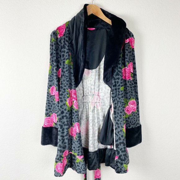 BETSEY JOHNSON Black Pink Plush ROBE CHEETAH - Picture 6 of 8